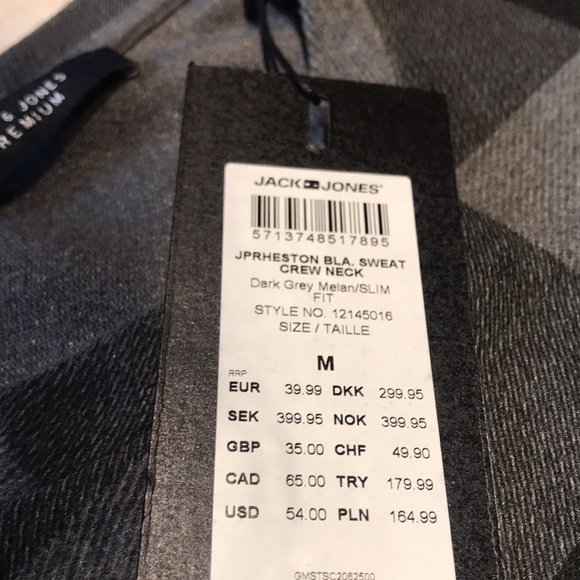 Men’s Jack & Jones Crewneck😍 - Picture 5 of 6